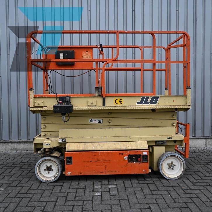 JLG 2646-E Schaarhoogwerker wiel, Zakelijke goederen, Machines en Bouw | Liften, Steigers en Ladders