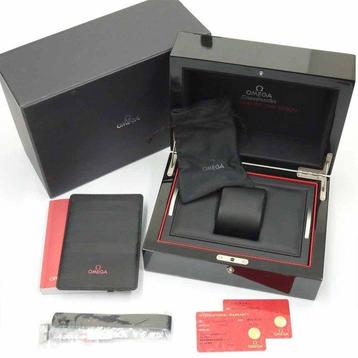 Omega - Speedmaster Dark Side of the Moon Apollo 8