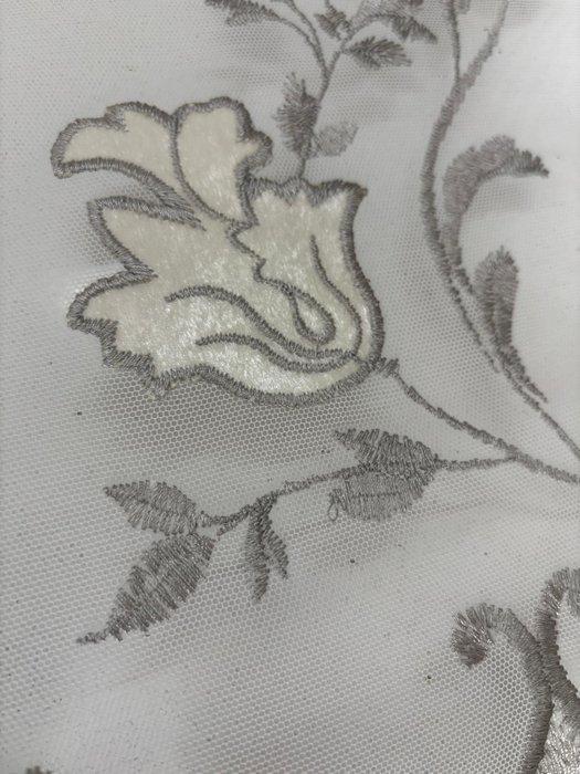 Dure vitrage stof, Franse geborduurde en afgewerkte tule met, Antiquités & Art, Tapis & Textile