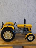 deagostini 1:8 - Model landbouwmachine (2) - Ursus C-330 +, Hobby en Vrije tijd, Nieuw