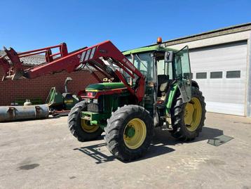2000 John Deere 6210 tractor met gaas voorlader