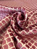 Splinternieuw jacquard fluweel met klein, regelmatig, Antiquités & Art