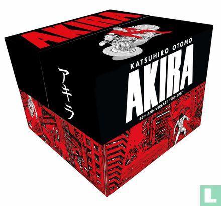Akira 35th Anniversary Box Set - 2017, Boeken, Stripverhalen, Zo goed als nieuw, Meerdere stripboeken, Verzenden