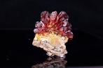 Ongelooflijke vuroranje Vanadinite-kristallisatie – 50,30 g