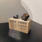 Meteorieten collectie met 2 meteorieten op prachtige, Verzamelen