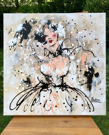 NATXA - Portrait of a Lady in a white dress