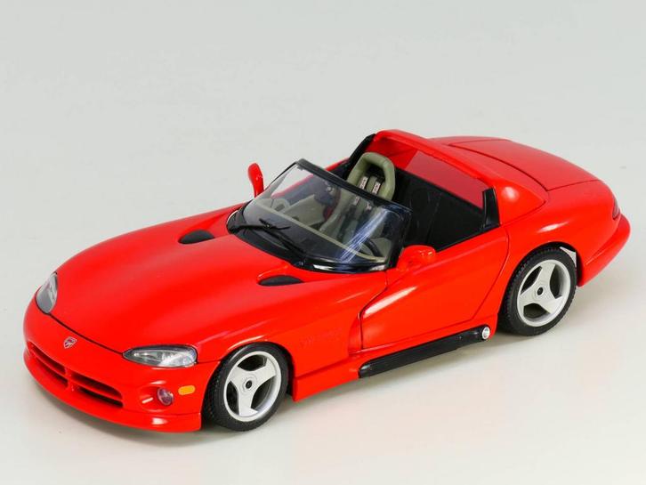 Schaal 1:18 Bburago GT156 Dodge Viper RT/10        Spider..., Hobby en Vrije tijd, Modelauto's | 1:18, Gebruikt, Ophalen of Verzenden