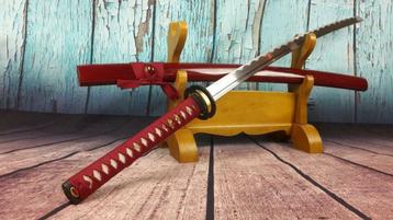 Zwaarden en Samurai zwaarden en Messen Japan (sabel, zwaard) beschikbaar voor biedingen