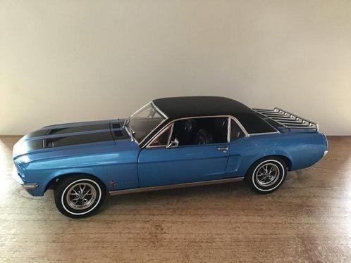 Greenlight - 1:18 - 1967 - Ford Mustang q”Ski Country, Hobby & Loisirs créatifs, Voitures miniatures | 1:5 à 1:12