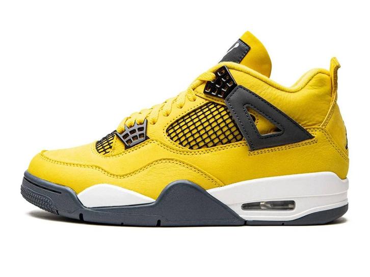 Air Jordan 4 Retro Lightning (2021) - Maat 42.5 EU, Kleding | Heren, Schoenen, Ophalen of Verzenden