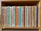 Beatrix Potter - Peter Rabbits Wooden Book Shelf With
