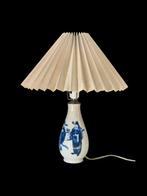 Tafellamp - blauw-wit aardewerk (Qng-hu cí) - Messing,, Antiek en Kunst