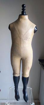 Mannequin - Frans modepopje uit de tijd van Napoleon III.