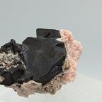 Rarissime ALABANDITE et RODOCROSITE ROSE, introuvables, Verzamelen, Mineralen en Fossielen