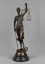 sculptuur, Large version of Lady Justice - 2,8 kg - 40 cm -