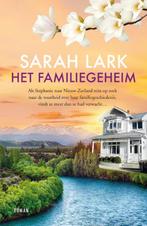 Het familiegeheim 9789026153839 Sarah Lark, Boeken, Verzenden, Zo goed als nieuw, Sarah Lark