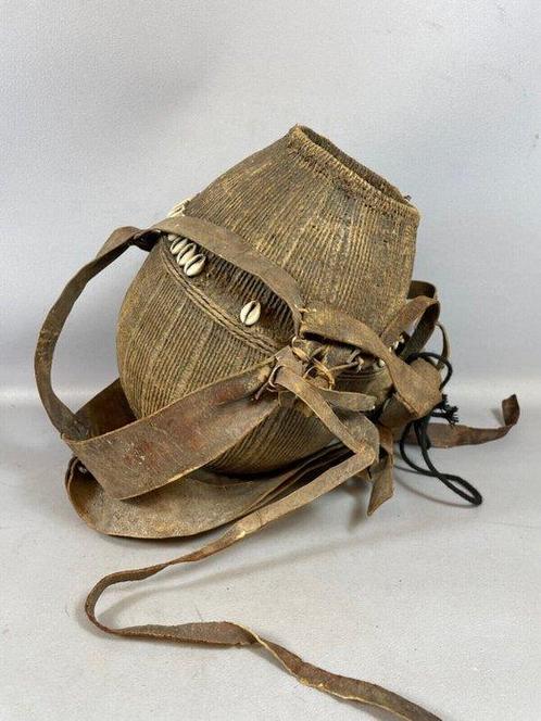 Tribal used Borana Gorfa Woven Milk Container - Ethiopia. -, Antiek en Kunst, Kunst | Niet-Westerse kunst