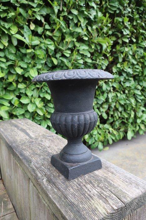 Jardinière - Gietijzer, Antiek en Kunst, Curiosa en Brocante