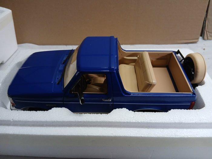Greenlight 1:18 - Modelauto - 1996 Ford Bronco Eddie Bauer -, Hobby en Vrije tijd, Modelauto's | 1:5 tot 1:12