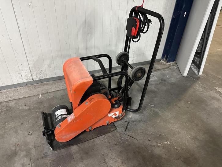 Online veiling: Euro Shatal, PC1443E, Trilplaat, Doe-het-zelf en Bouw, Gereedschap | Handgereedschap, Gebruikt