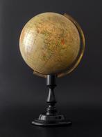 Tabletop globe, Mooie en zeldzame verzamelglobe - 1880