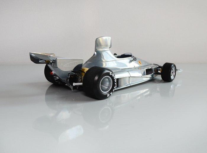 EXOTO Grand Prix Classics 1975 1:18 - Model sportwagen -, Hobby en Vrije tijd, Modelauto's | 1:5 tot 1:12