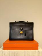 Hermès - sac a depeches - Sac à main, Bijoux, Sacs & Beauté