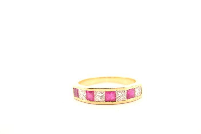 Ring - 18 karaat Geel goud Topaas - 0,6 karaat diamanten, Handtassen en Accessoires, Ringen