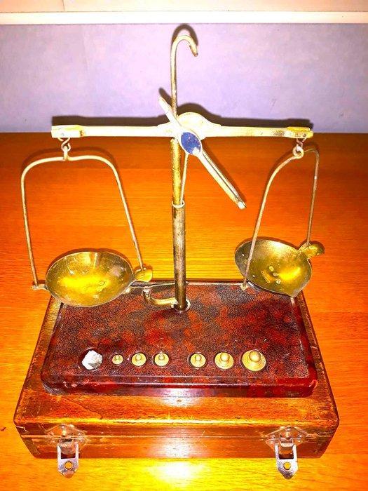 Togibre - Togibre - Balans of weegschaal - Verguld messing, Antiek en Kunst, Curiosa en Brocante