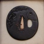 Draak Tsuba - IJzer (gegoten) - Japan - Edo Periode