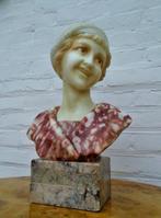 Alfredo Morelli - sculptuur, Vrouw met winterkledij, Antiek en Kunst