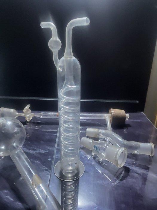 Ornement décoratif (6) - Allemagne - laboratoire, Antiquités & Art, Curiosités & Brocante