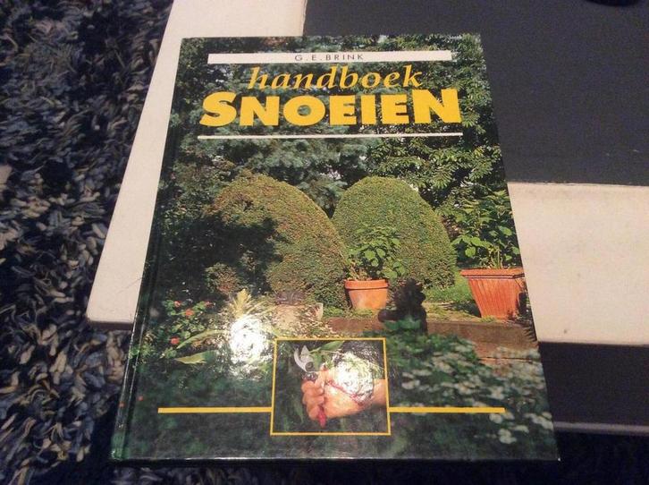 Handboek snoeien 9789041001276 G.E. Brink, Boeken, Hobby en Vrije tijd, Gelezen, Verzenden
