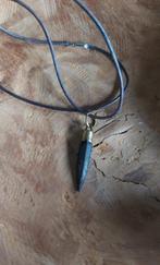 Scythe Bronze Collier avec pendentif en forme de flèche