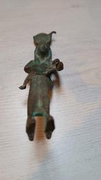 Replica of an Ancient Egyptian Brons beeld Godin Isis