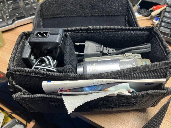 Sony Handycam DCR-HC40E Mini DV-DV camera, Verzamelen, Foto-apparatuur en Filmapparatuur