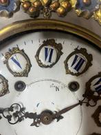 Ossenoog klok - Louis Duez à Mayenne - Hout - 1850-1900 -