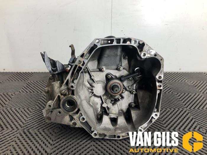 Versnellingsbak Renault Clio O300392, Auto-onderdelen, Motor en Toebehoren