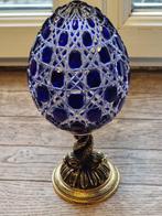 Fabergé ei - Fabergé-stijl ei ~ Athenee blauw Kristallen ei, Antiquités & Art