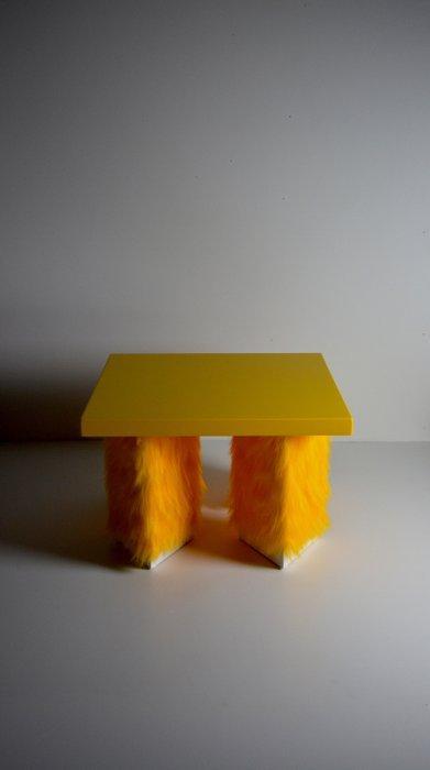 Studio Greca - Salontafel - excentriek - Hout, Leder -, Antiek en Kunst, Kunst | Designobjecten