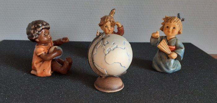 Goebel - Beeldje - Trio Hummel Wereldreizigers inclusief, Antiek en Kunst, Curiosa en Brocante