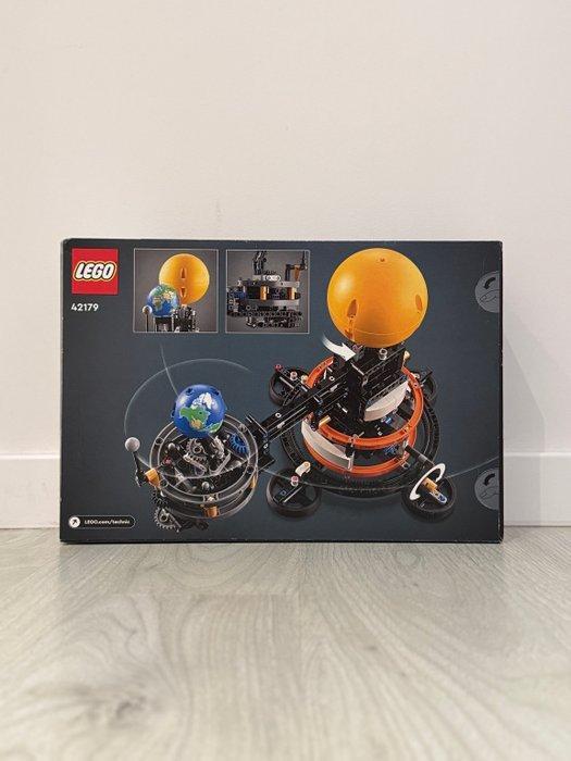 Lego Set - 42179 - Espace, Technic - Planet Earth and Moon, Kinderen en Baby's, Speelgoed | Duplo en Lego