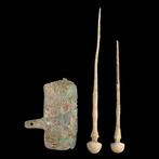 Oud-Romeins Bronzen toiletset: twee haarspelden en een