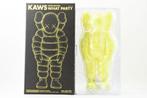 Kaws (1974) - WHAT PARTY Yellow, Antiek en Kunst, Kunst | Schilderijen | Modern