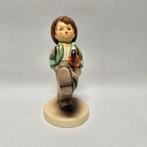 Goebel - Beeldje - Hummel #79 - Globe trotter - TMK7 - Final, Antiek en Kunst