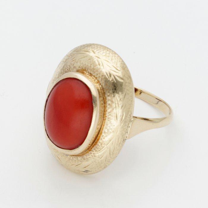 Ring - 14 karaat Geel goud - Bloedkoraal, Handtassen en Accessoires, Ringen