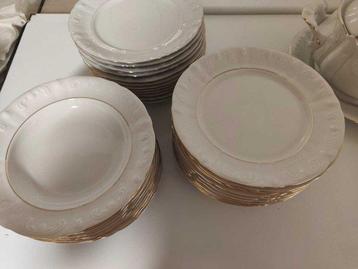 St. Bavaria - Service de dîner (48) - Porcelaine - Vaisselle beschikbaar voor biedingen