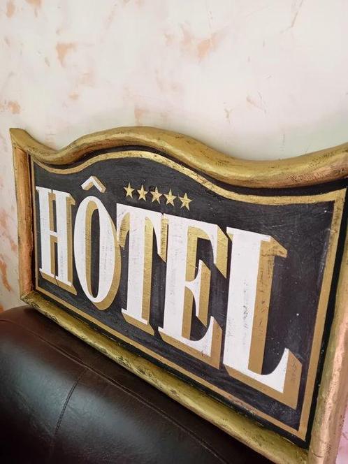 Enseigne Hôtel - Reclamebord - Hout, Antiek en Kunst, Curiosa en Brocante
