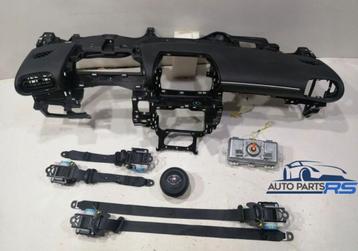 Dashboard + Airbags + Veiligheidsgordels Toyota Yaris beschikbaar voor biedingen
