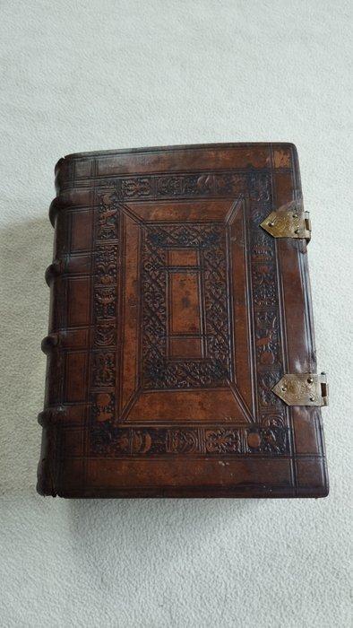 Wolfgang Musculus - [BINDING] Common places of Christian, Antiek en Kunst, Antiek | Boeken en Manuscripten